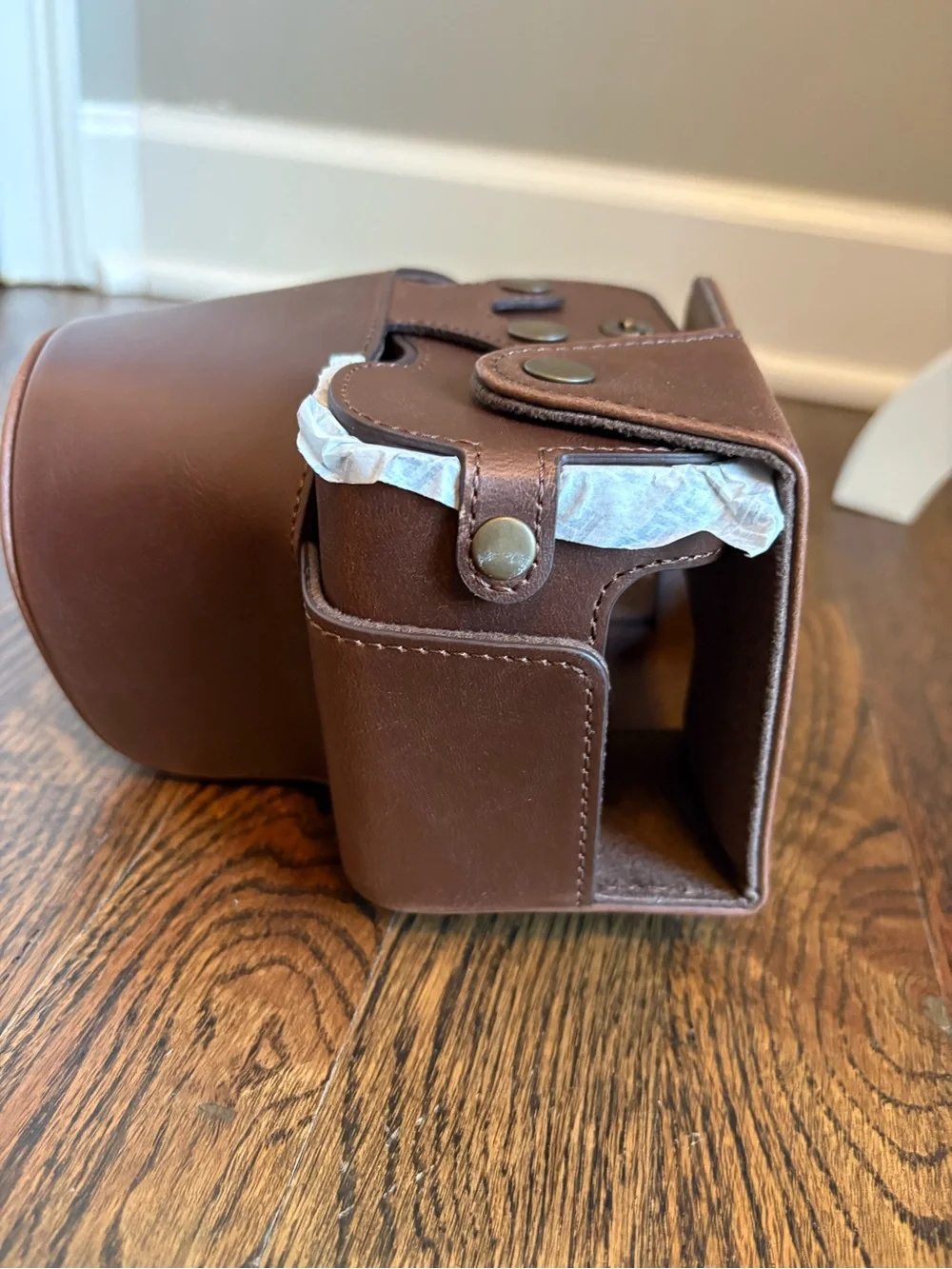 MegaGear Sony Cyber-shot DSC-RX10 IV DSC-RX10 III Ever Ready Leather Camera Case